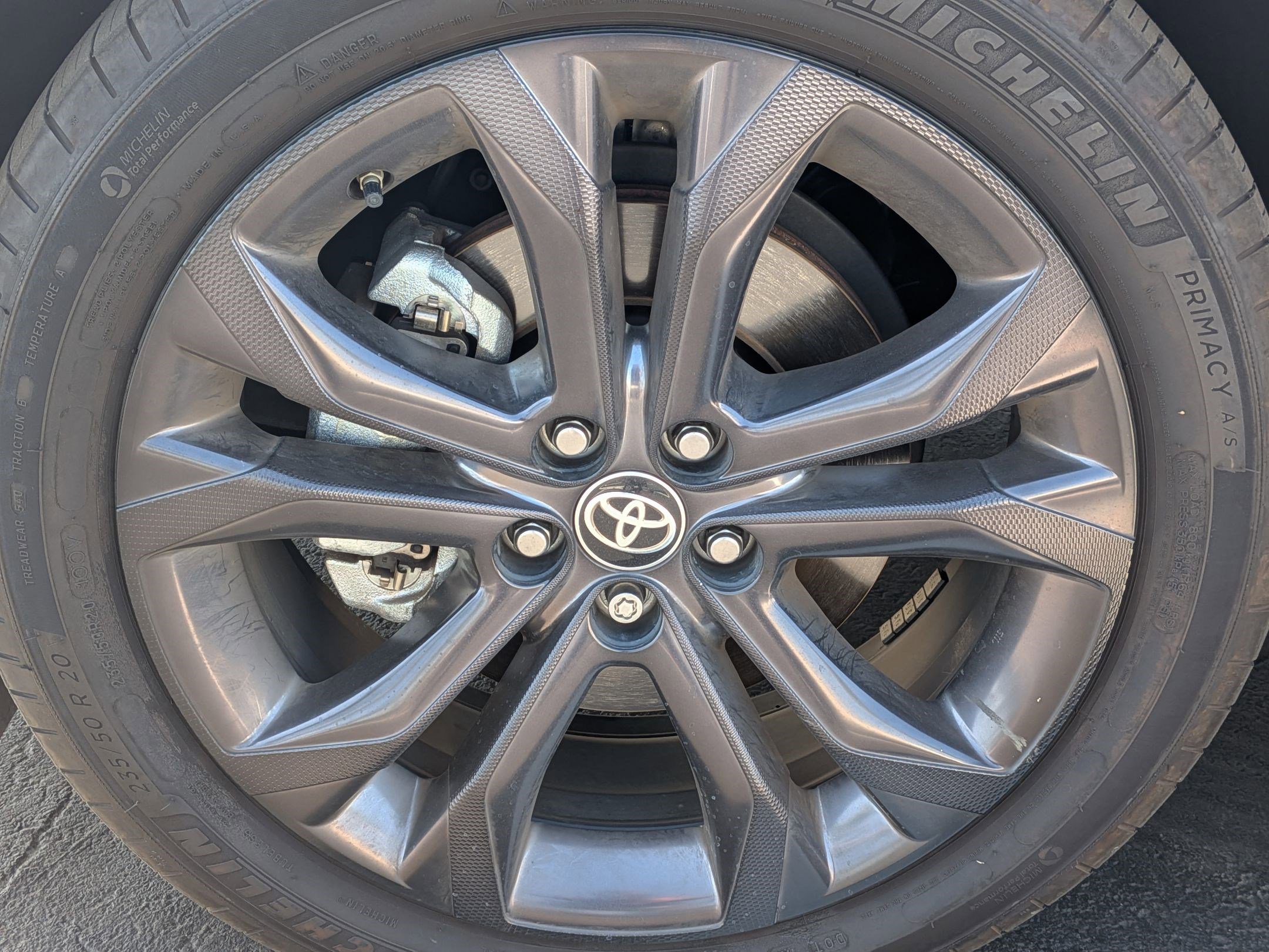 Used 2024 Toyota Sienna XSE w/ XSE Plus Package image 13