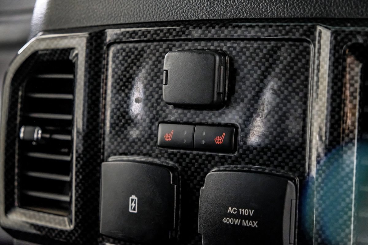 Used 2019 Ford F250 Lariat w/ Lariat Ultimate Package AWD/4WD image 32