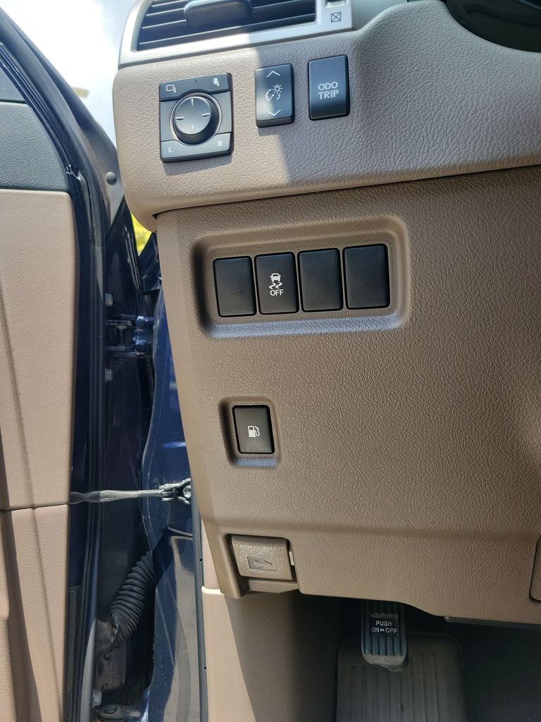 Used 2018 Lexus GX 460 w/ Navigation Package AWD/4WD image 25