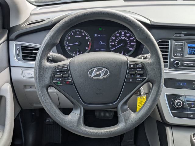 Used 2015 Hyundai Sonata SE FWD image 15