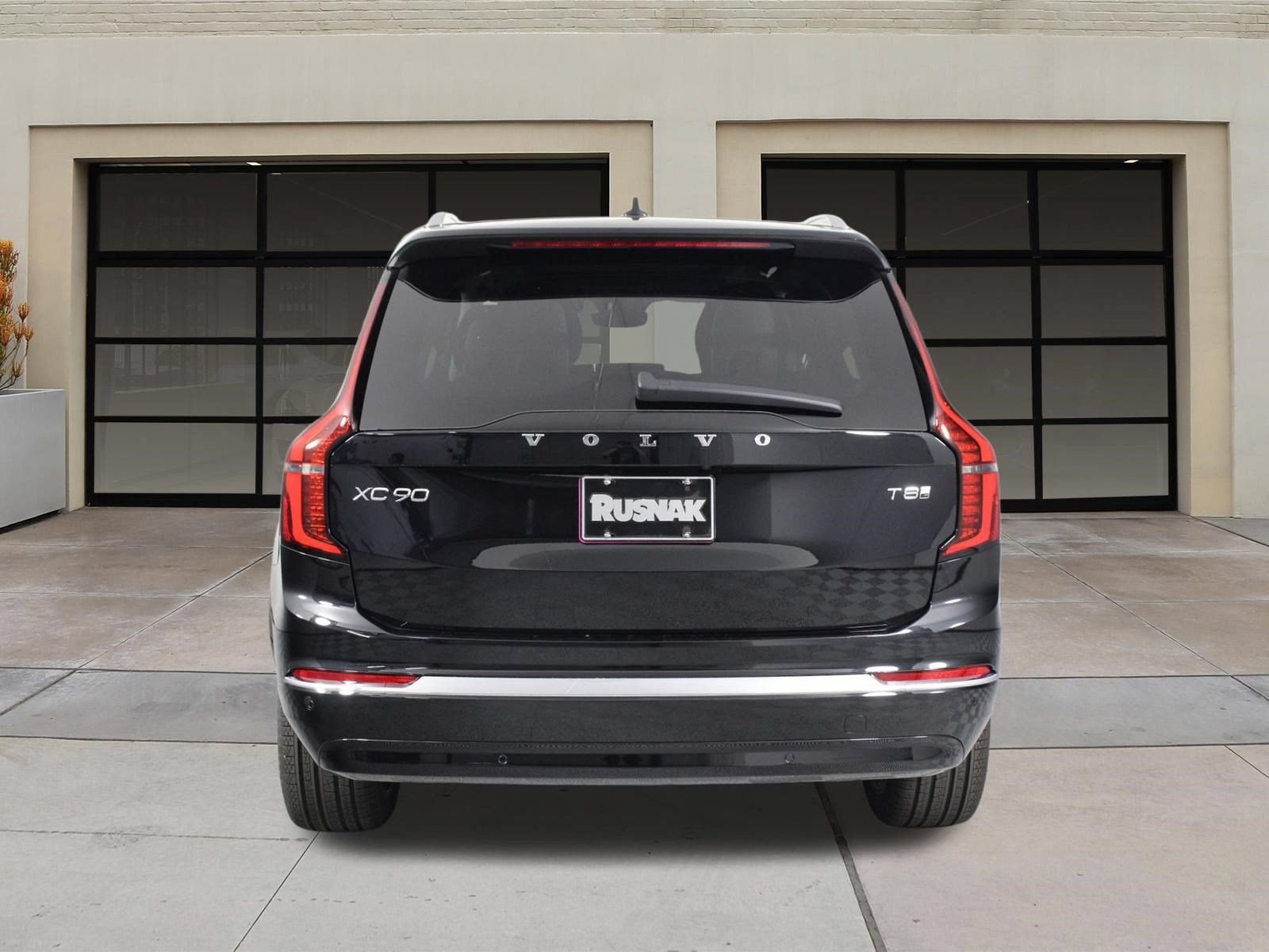 New 2026 Volvo XC90 T8 Plus AWD/4WD image 4