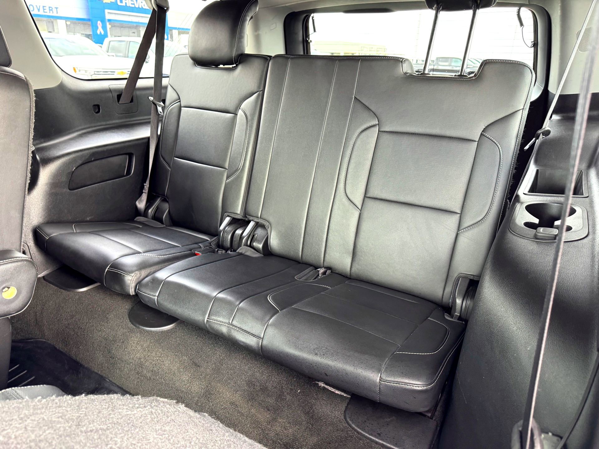 Used 2018 Chevrolet Suburban LT image 19