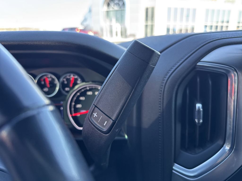 Used 2022 Chevrolet Silverado 2500 LT w/ Convenience Package image 19