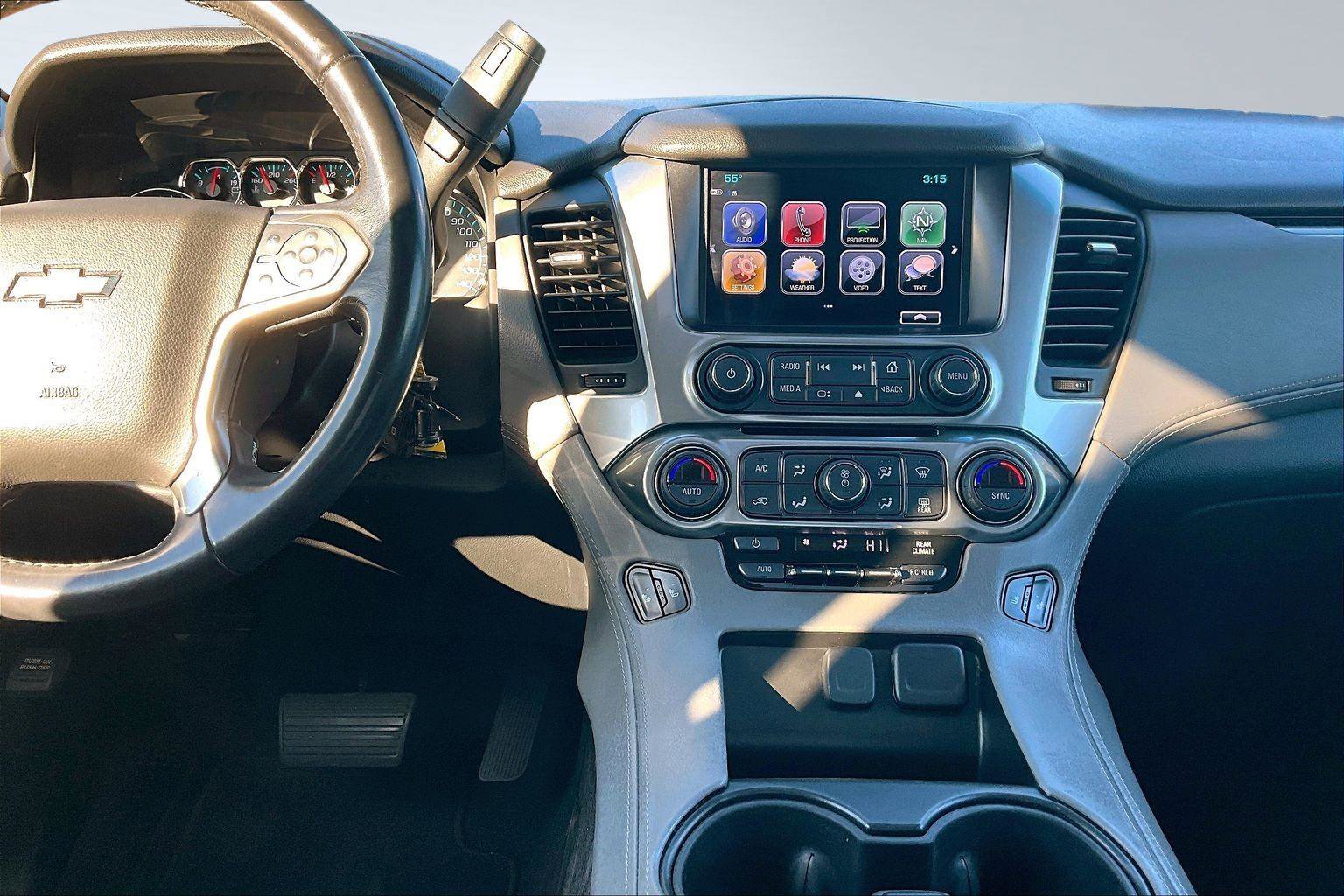 Used 2019 Chevrolet Suburban LT image 8