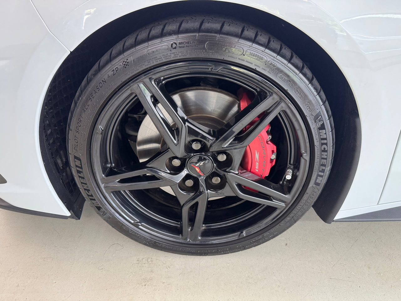 Used 2021 Chevrolet Corvette Stingray 3LT w/ Z51 Performance Package image 31