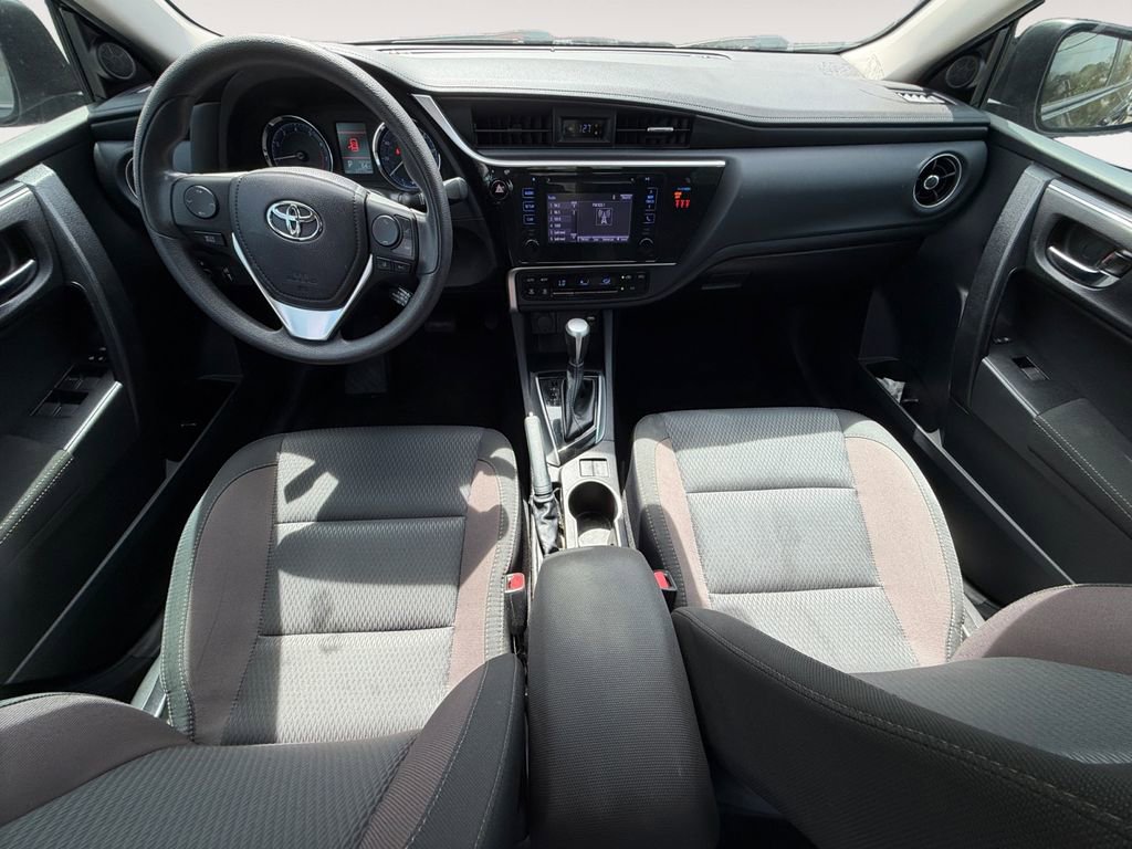 Used 2019 Toyota Corolla LE image 11