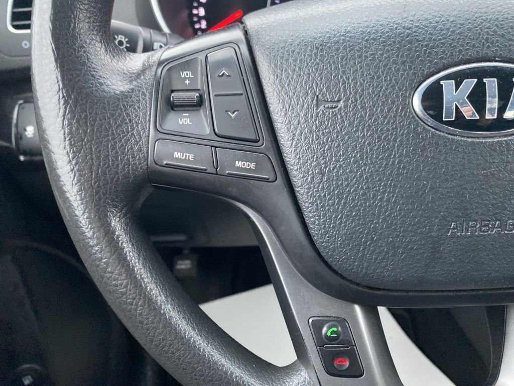 Used 2015 Kia Sorento LX image 24