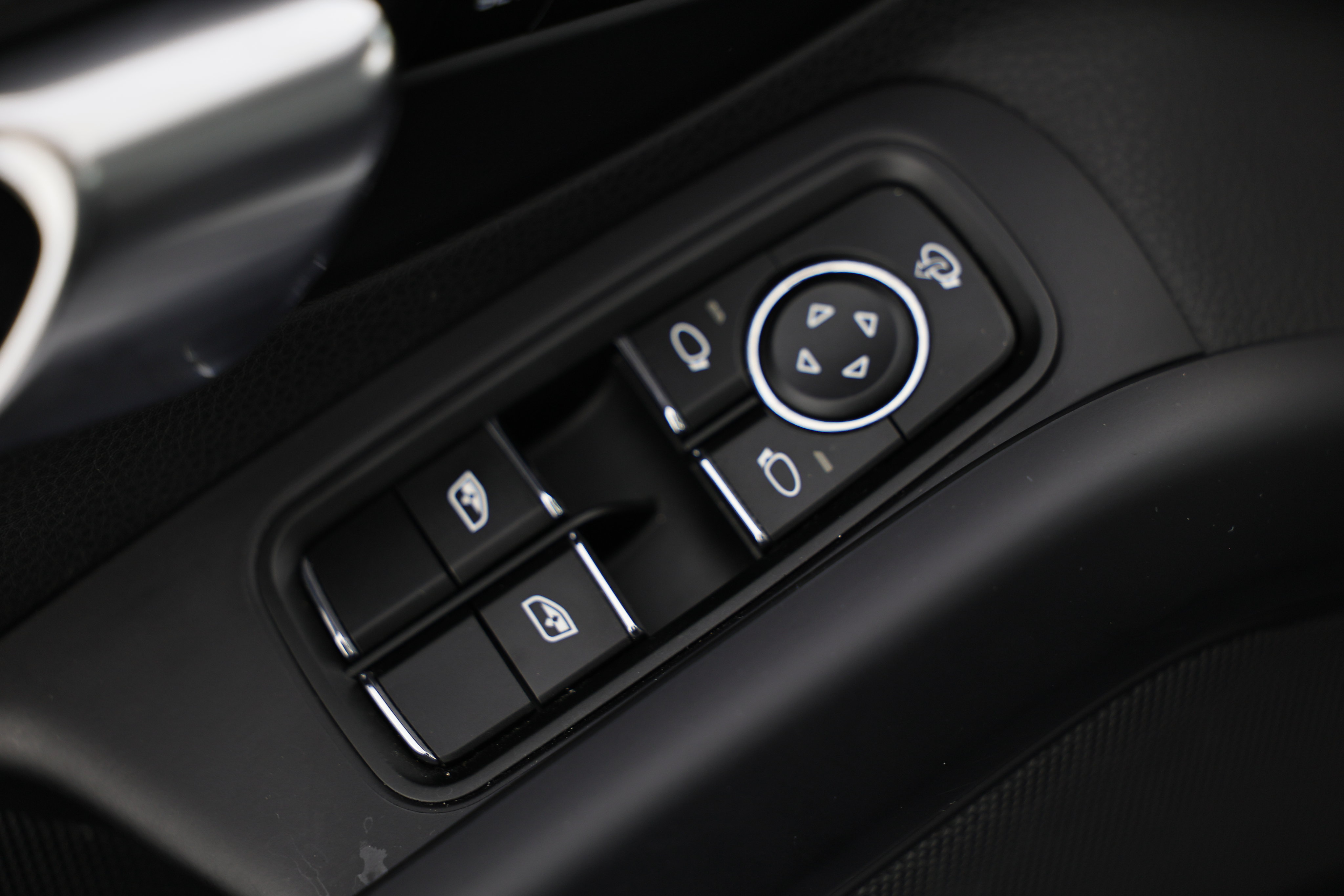 Certified 2024 Porsche 718 Cayman S RWD image 24