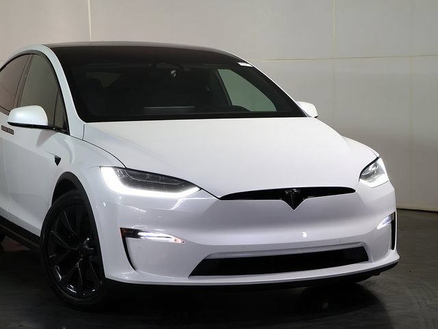 Used 2023 Tesla Model X AWD/4WD image 6