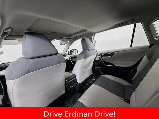 Used 2025 Toyota RAV4 XLE w/ Convenience Package FWD image 10