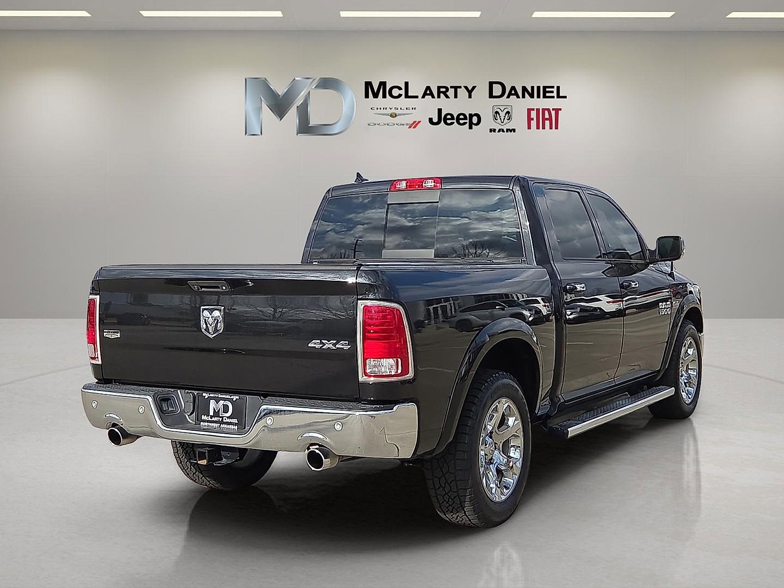 Used 2017 RAM 1500 Laramie w/ Convenience Group image 5