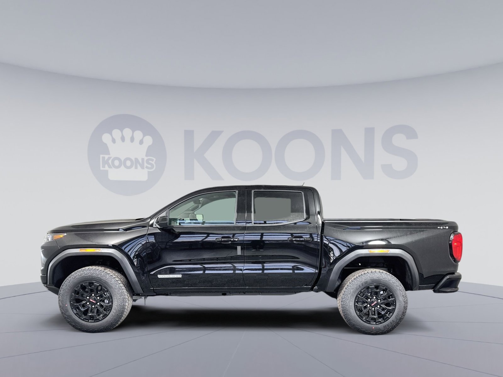 New 2026 GMC Canyon Elevation w/ Convenience Package image 2