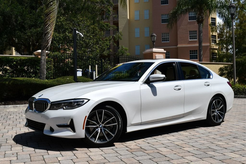 Used 2019 BMW 330i Sedan w/ Convenience Package RWD image 2