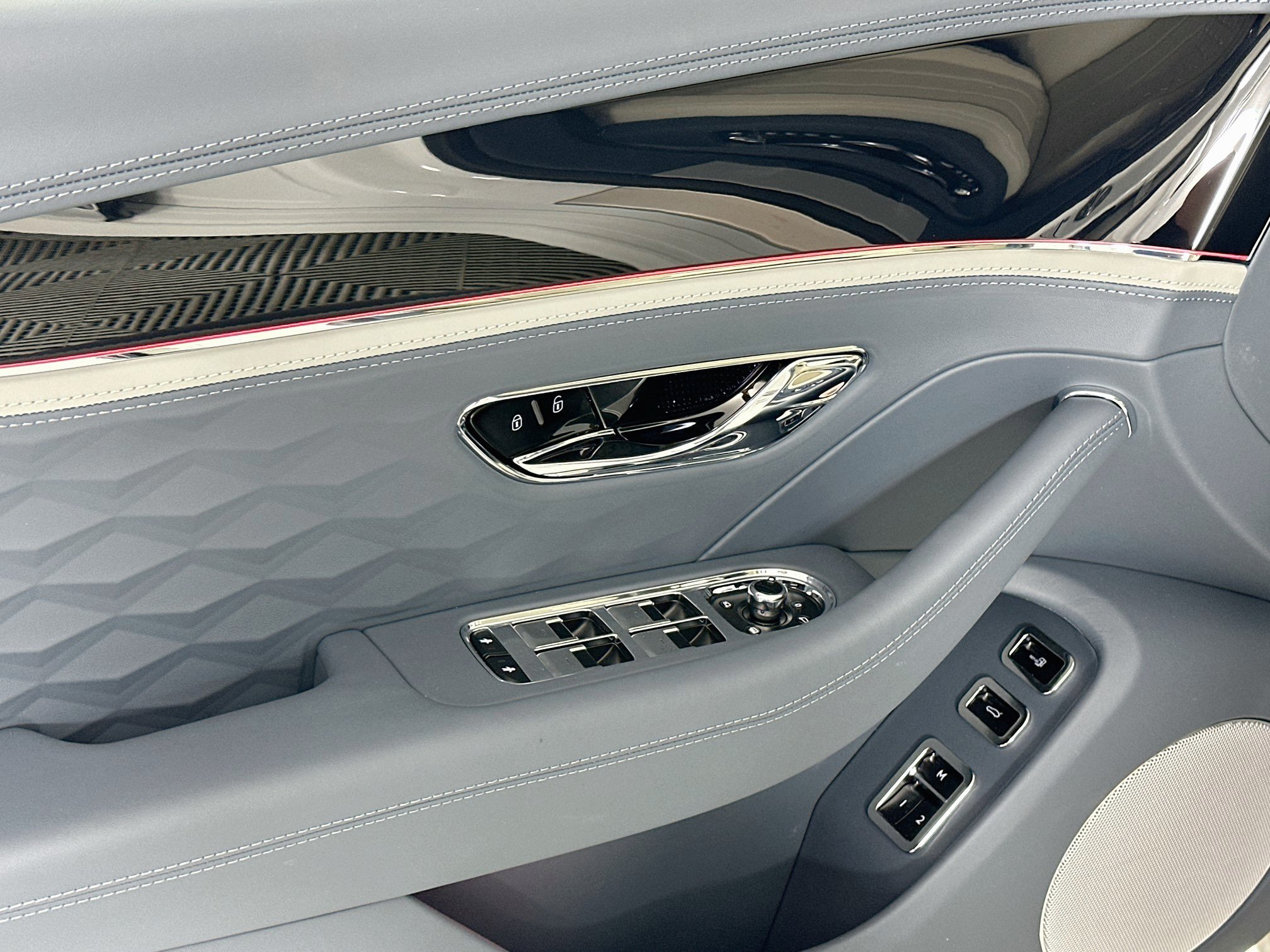 New 2027 Bentley Flying Spur Speed AWD/4WD image 15