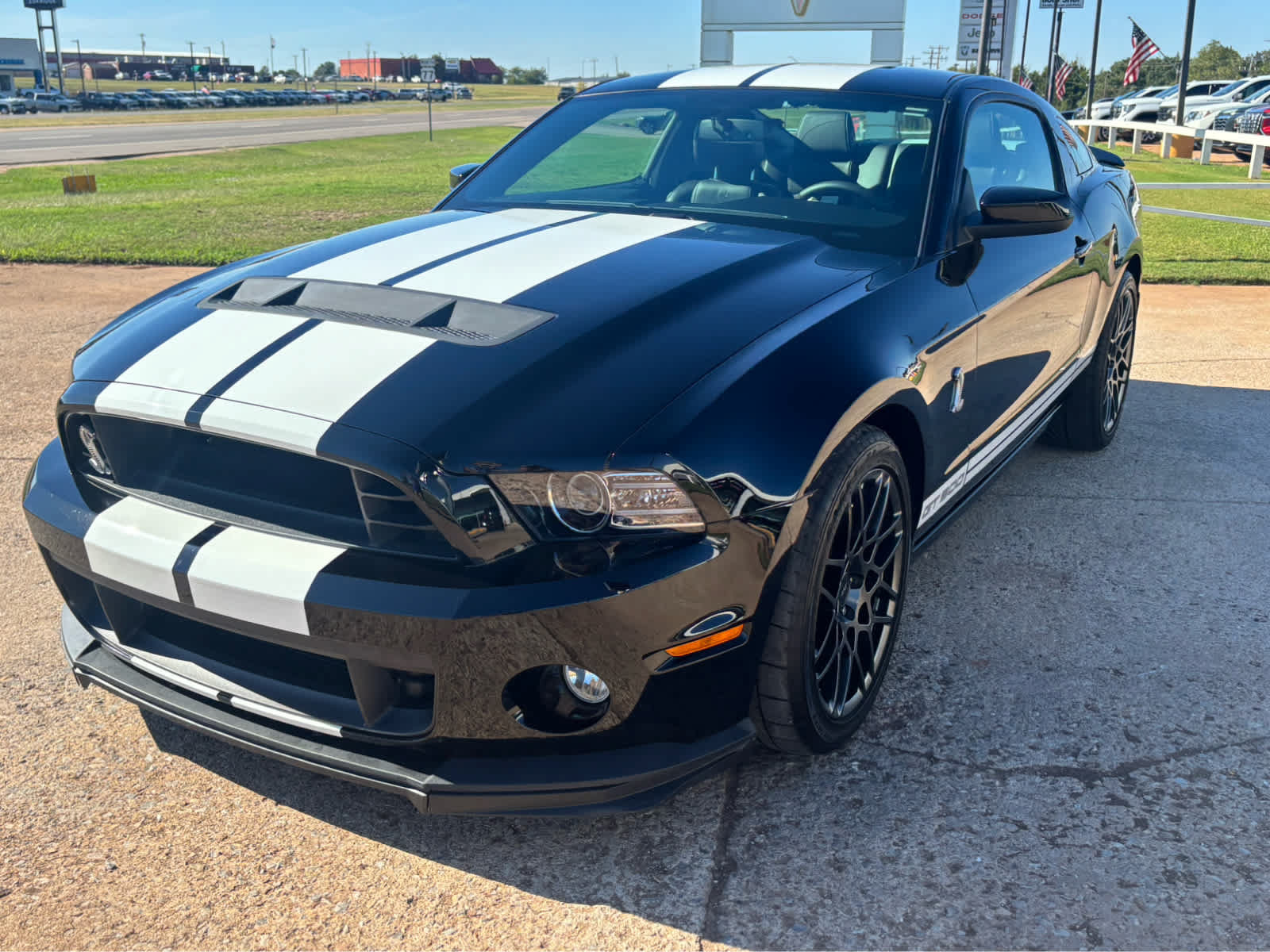 Used 2013 Ford Mustang Shelby GT500 RWD image 3