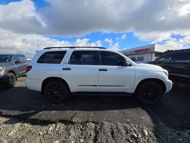 Used 2022 Toyota Sequoia Nightshade image 3