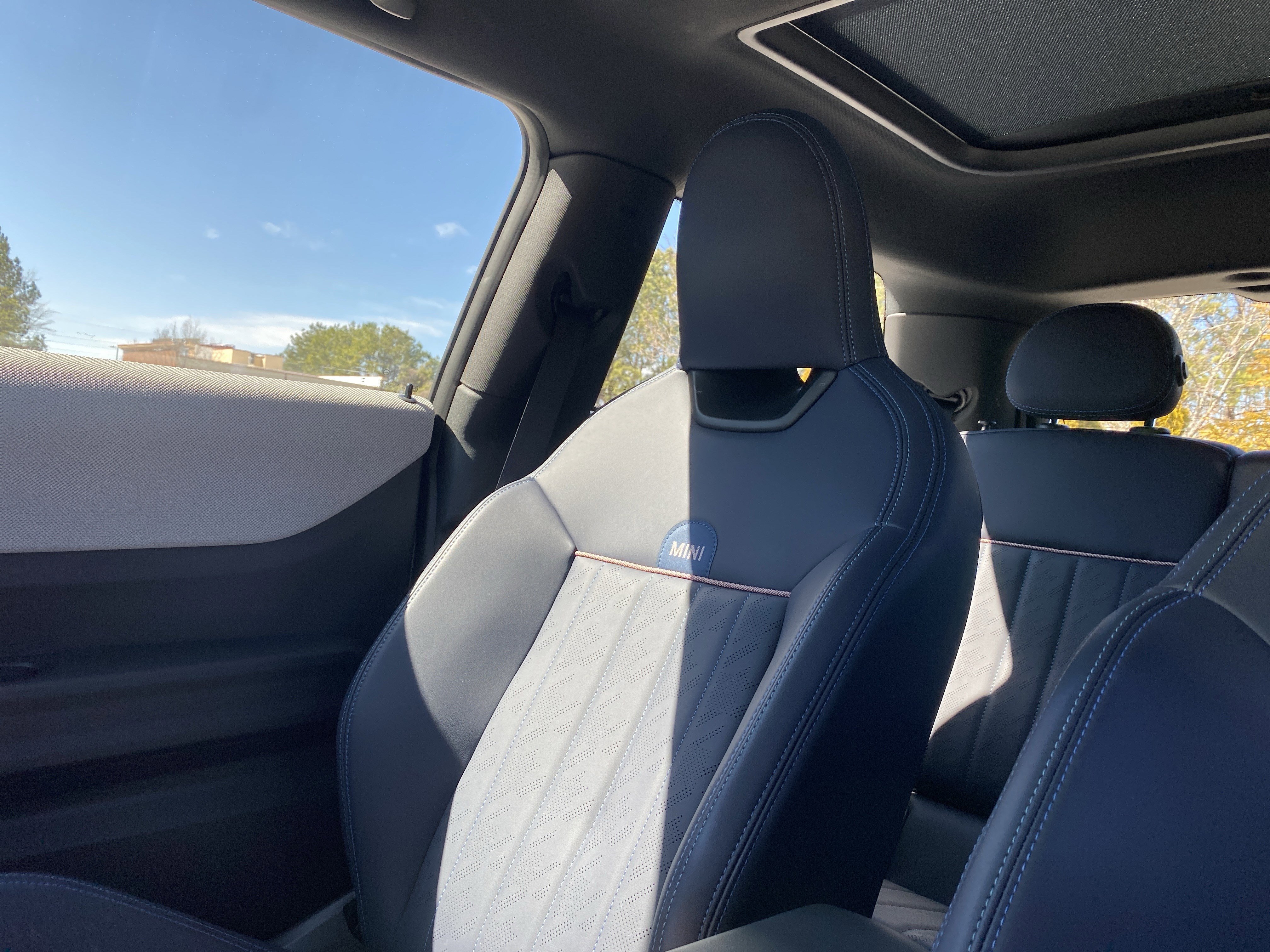 Certified 2025 MINI Cooper S image 18