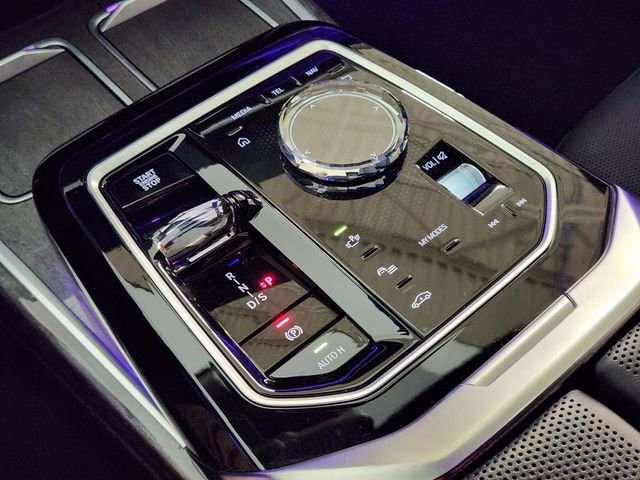 Used 2025 BMW 740i RWD image 20