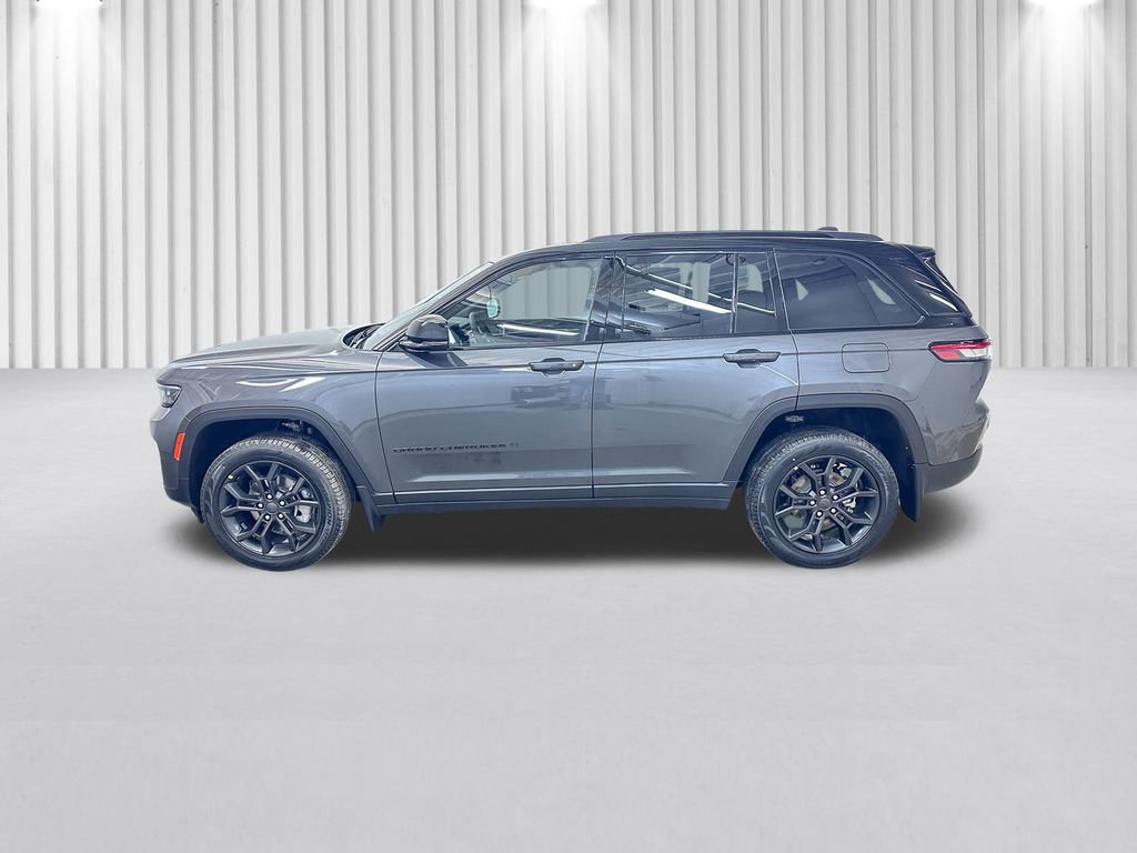 New 2025 Jeep Grand Cherokee Limited w/ MOPAR Finishing Package image 8