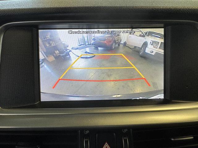 Used 2019 Kia Optima S image 24