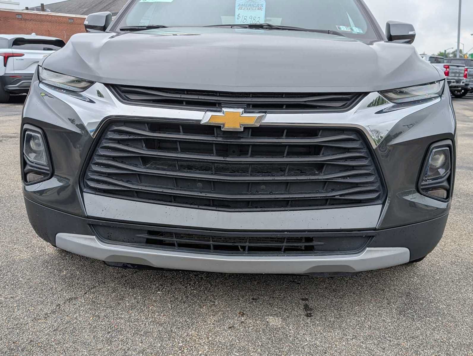 Used 2019 Chevrolet Blazer LT AWD/4WD image 2
