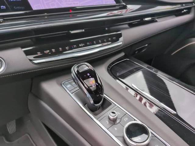 Certified 2024 Cadillac Escalade Sport AWD/4WD image 23