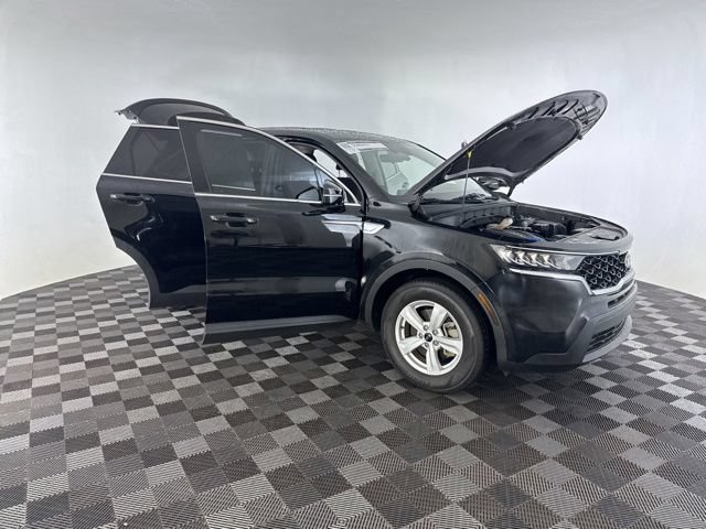 Used 2021 Kia Sorento LX FWD image 14