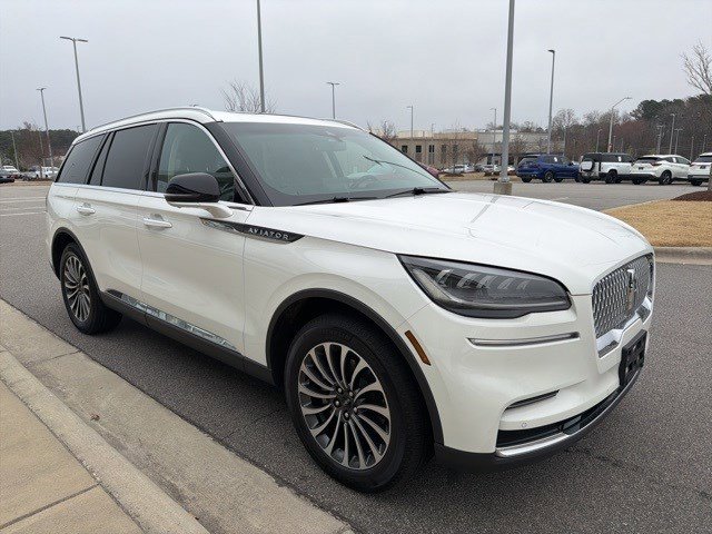 Certified 2023 Lincoln Aviator Reserve w/ Elements Package Plus image 7
