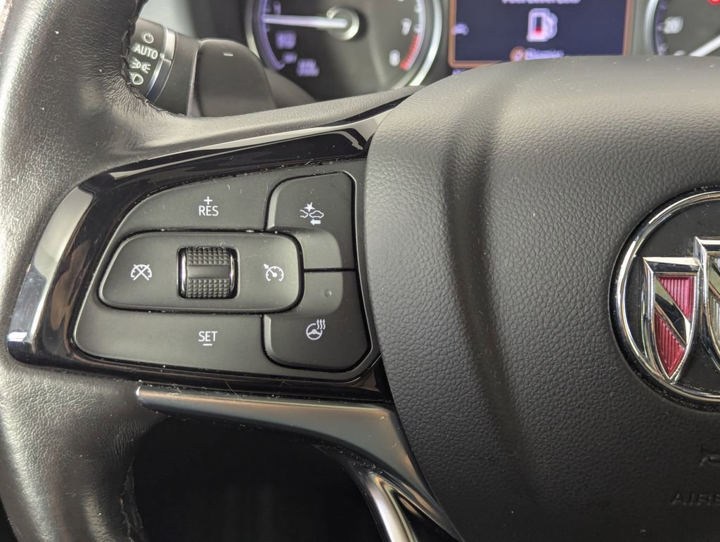 Used 2023 Buick Enclave Essence w/ Experience Buick Package FWD image 8