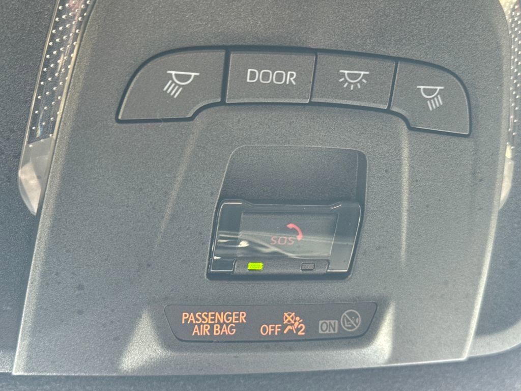 Used 2025 Toyota Corolla SE image 31