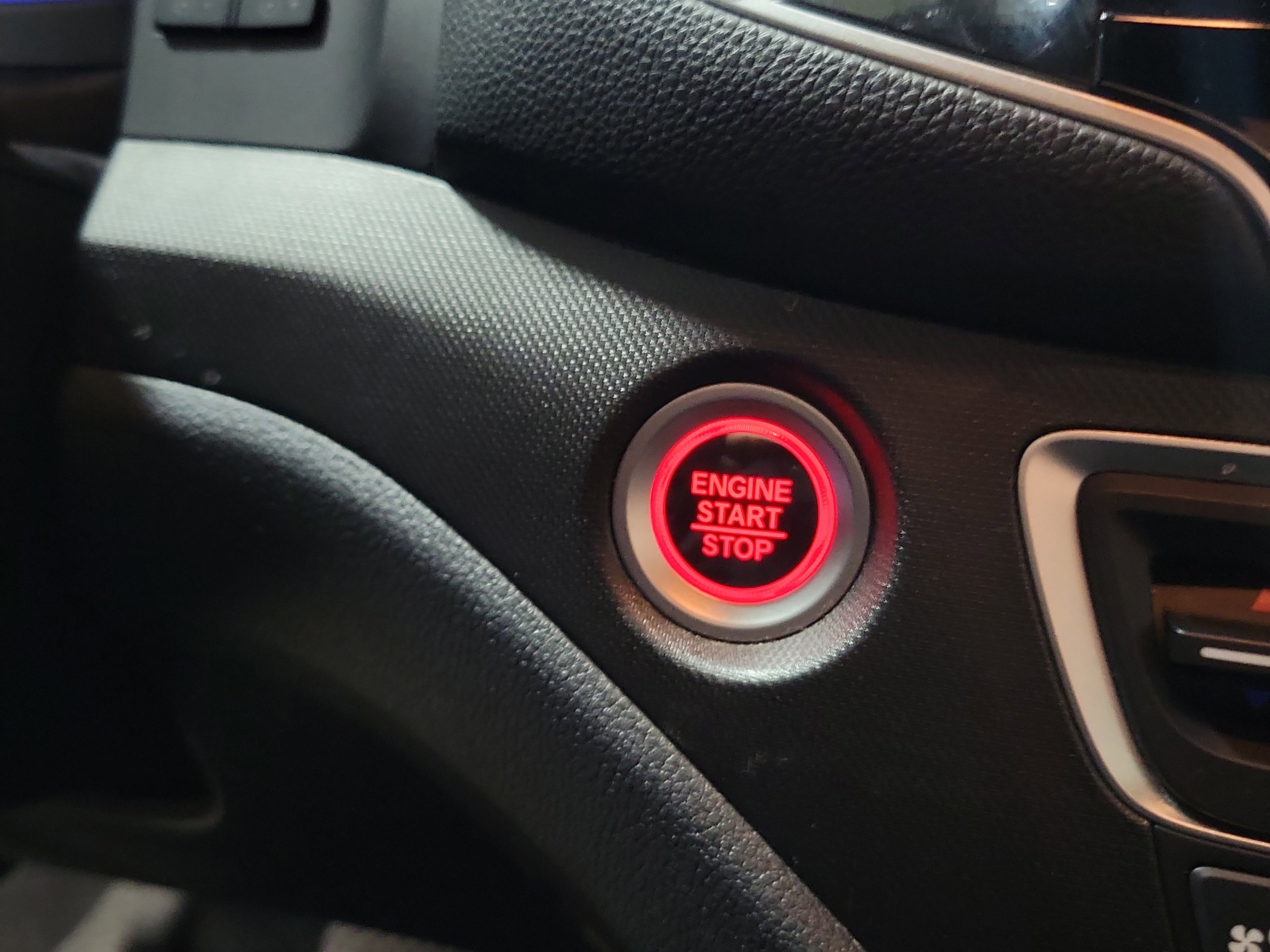 Used 2022 Honda Pilot TrailSport image 17