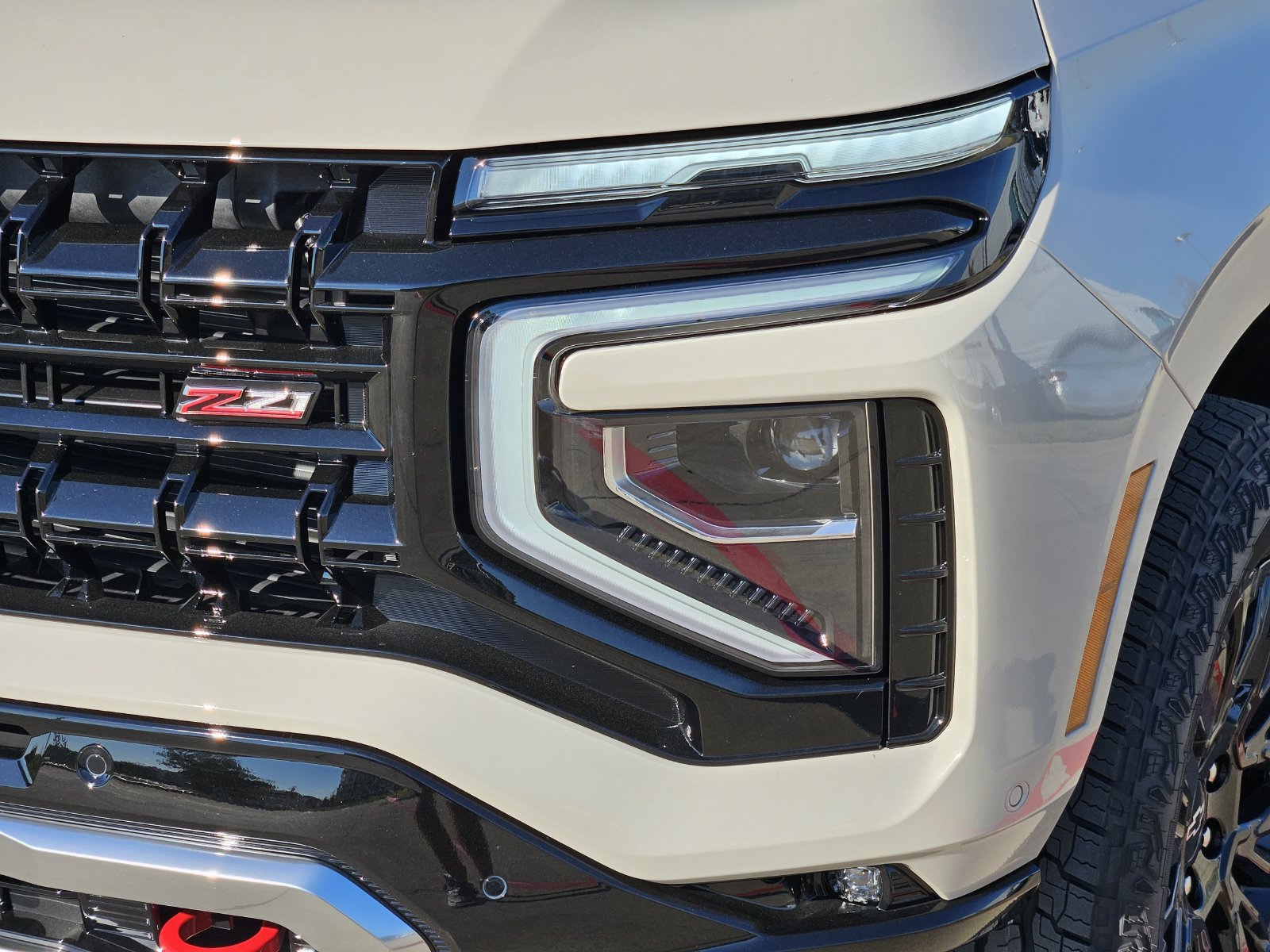 New 2027 Chevrolet Tahoe Z71 w/ Comfort Package AWD/4WD image 10
