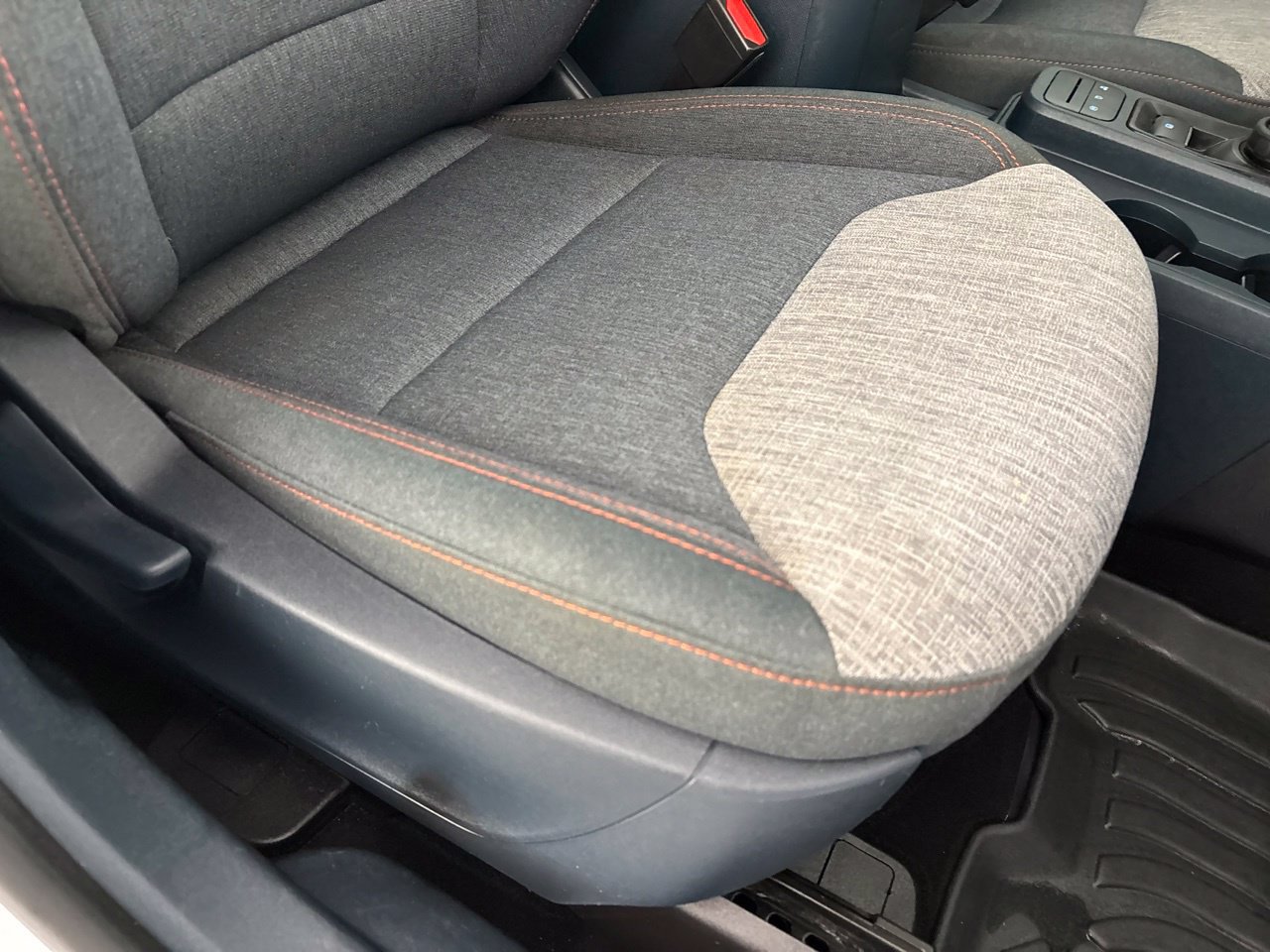 Used 2022 Ford Maverick XLT FWD image 32