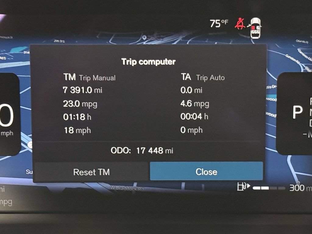 Used 2023 Volvo S60 B5 Plus w/ Climate Package FWD image 5
