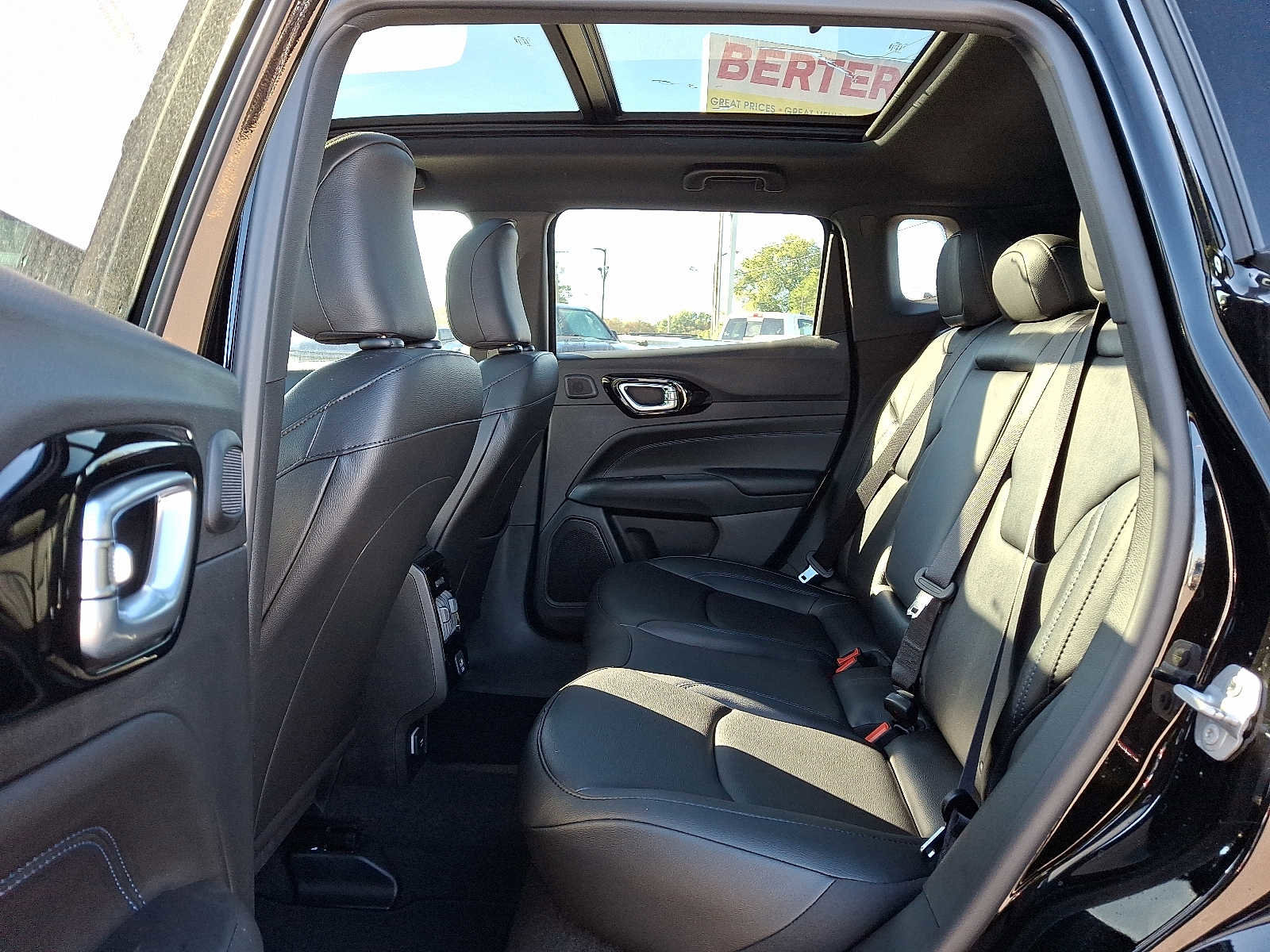 New 2026 Jeep Compass Limited w/ Sun, Sound & Navigation Group image 6