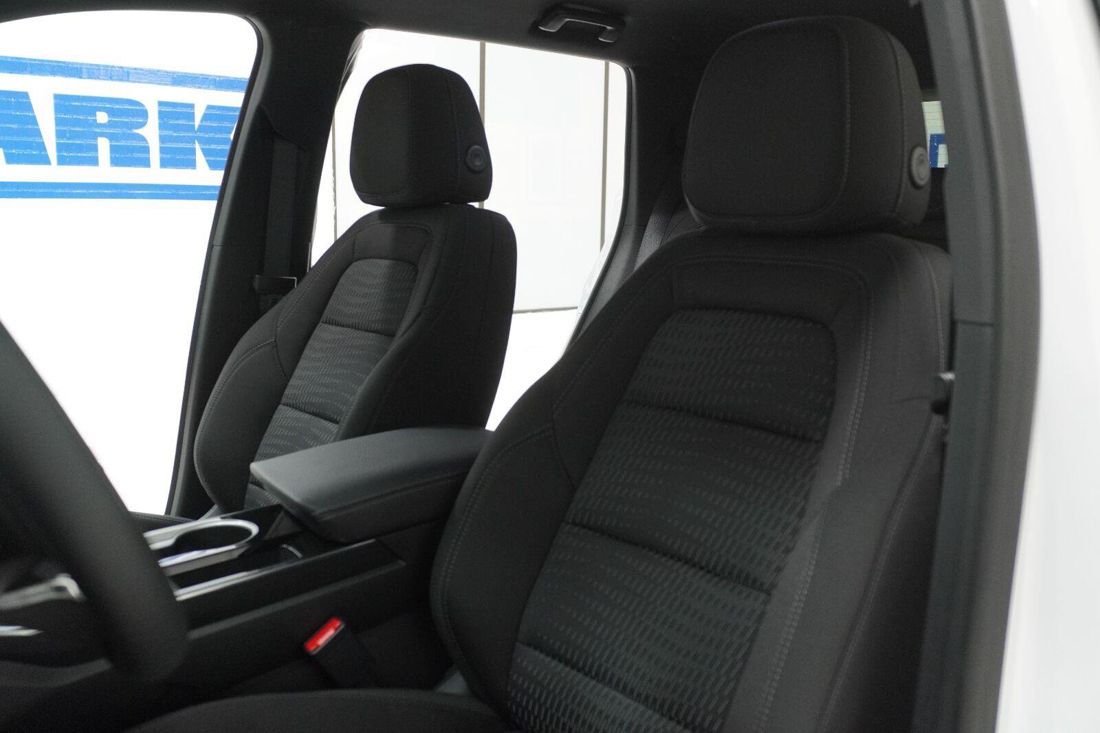 New 2027 Chevrolet Equinox LT FWD image 7