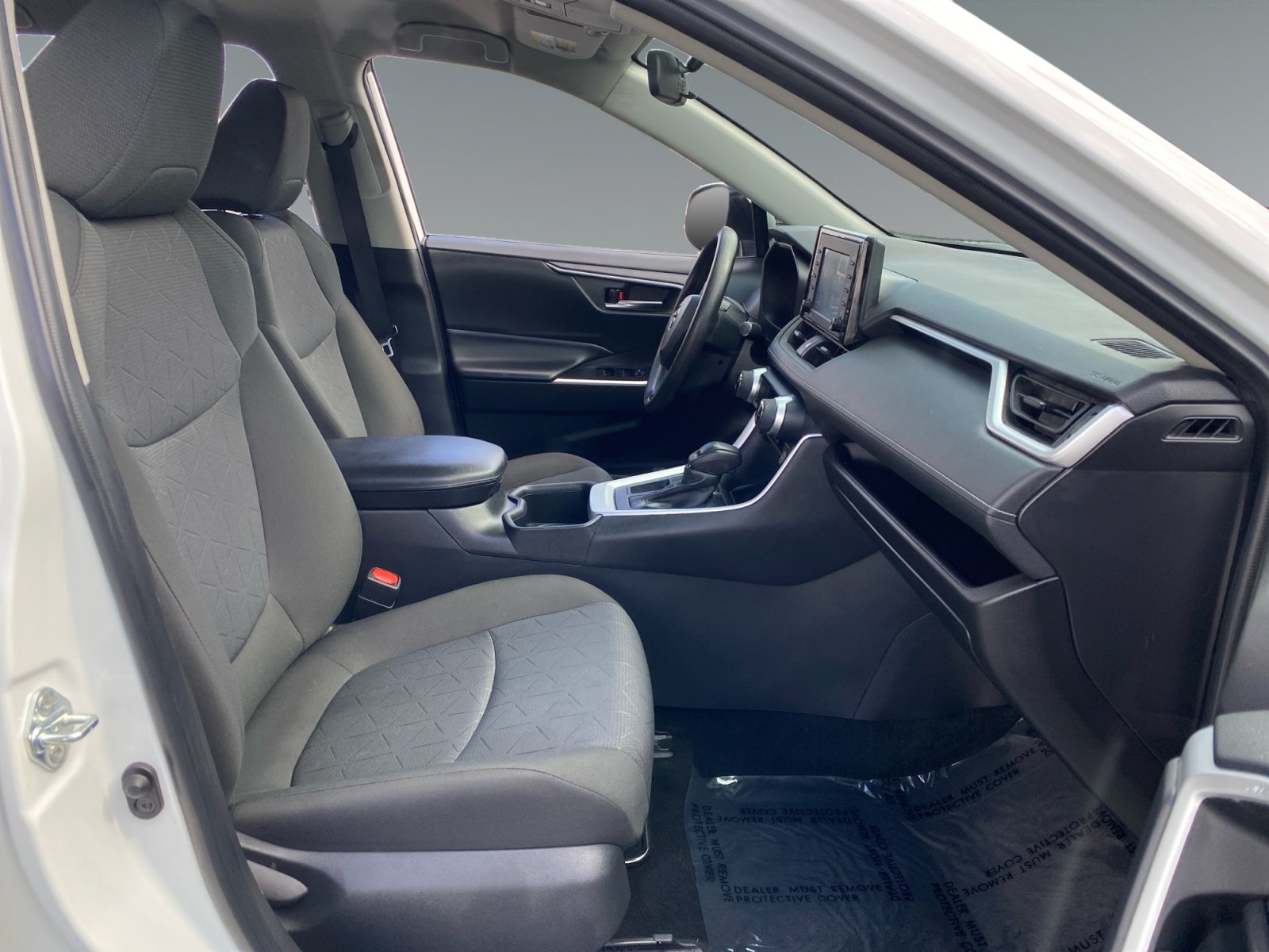 Used 2022 Toyota RAV4 XLE FWD image 15