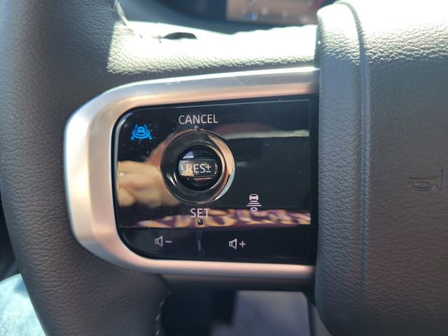 New 2025 Nissan Armada SL w/ Captain's Chari Seat Package image 19