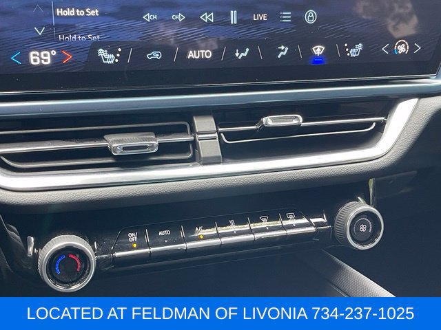 Certified 2024 Chevrolet Equinox EV LT FWD image 17