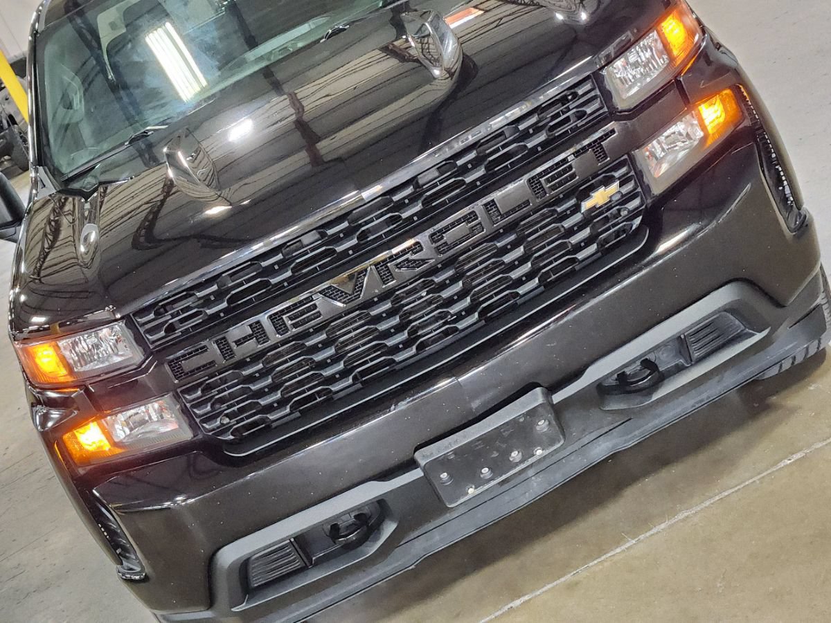 Used 2020 Chevrolet Silverado 1500 Custom w/ Infotainment Package RWD image 18