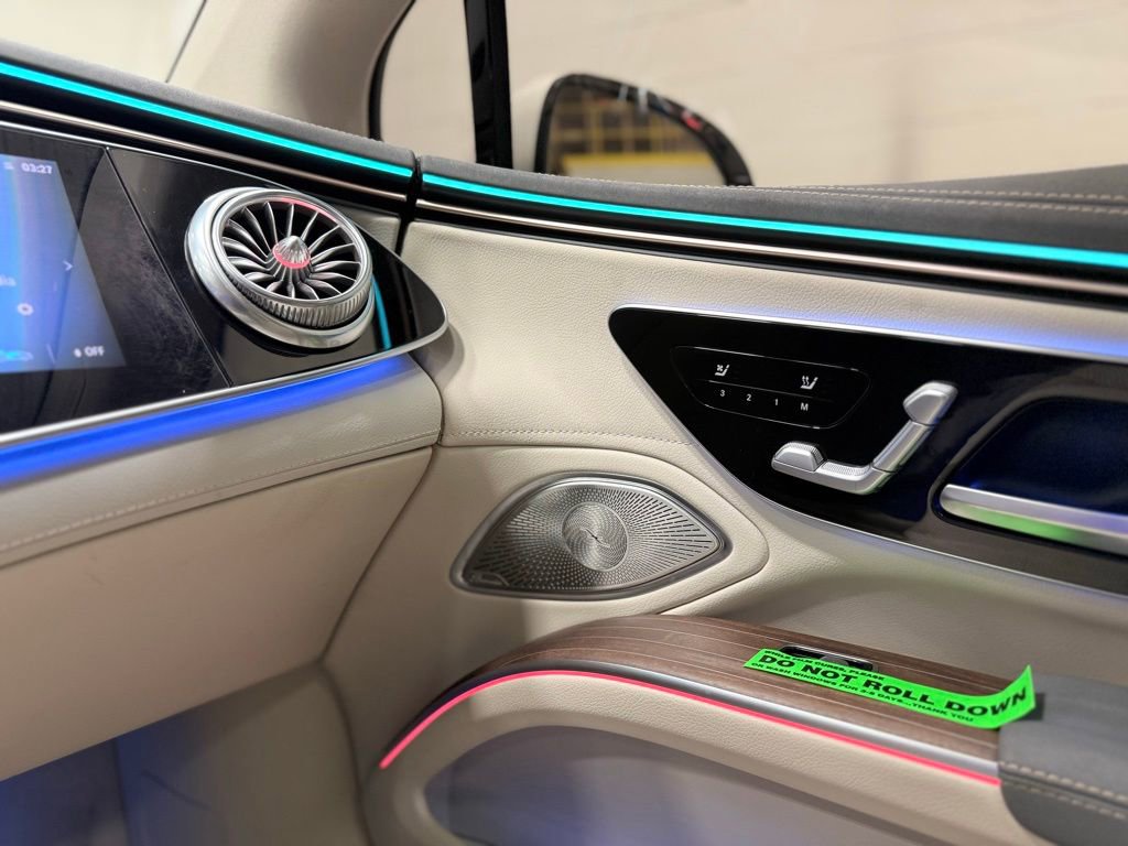 Used 2023 Mercedes-Benz EQS 580 4MATIC Sedan image 27