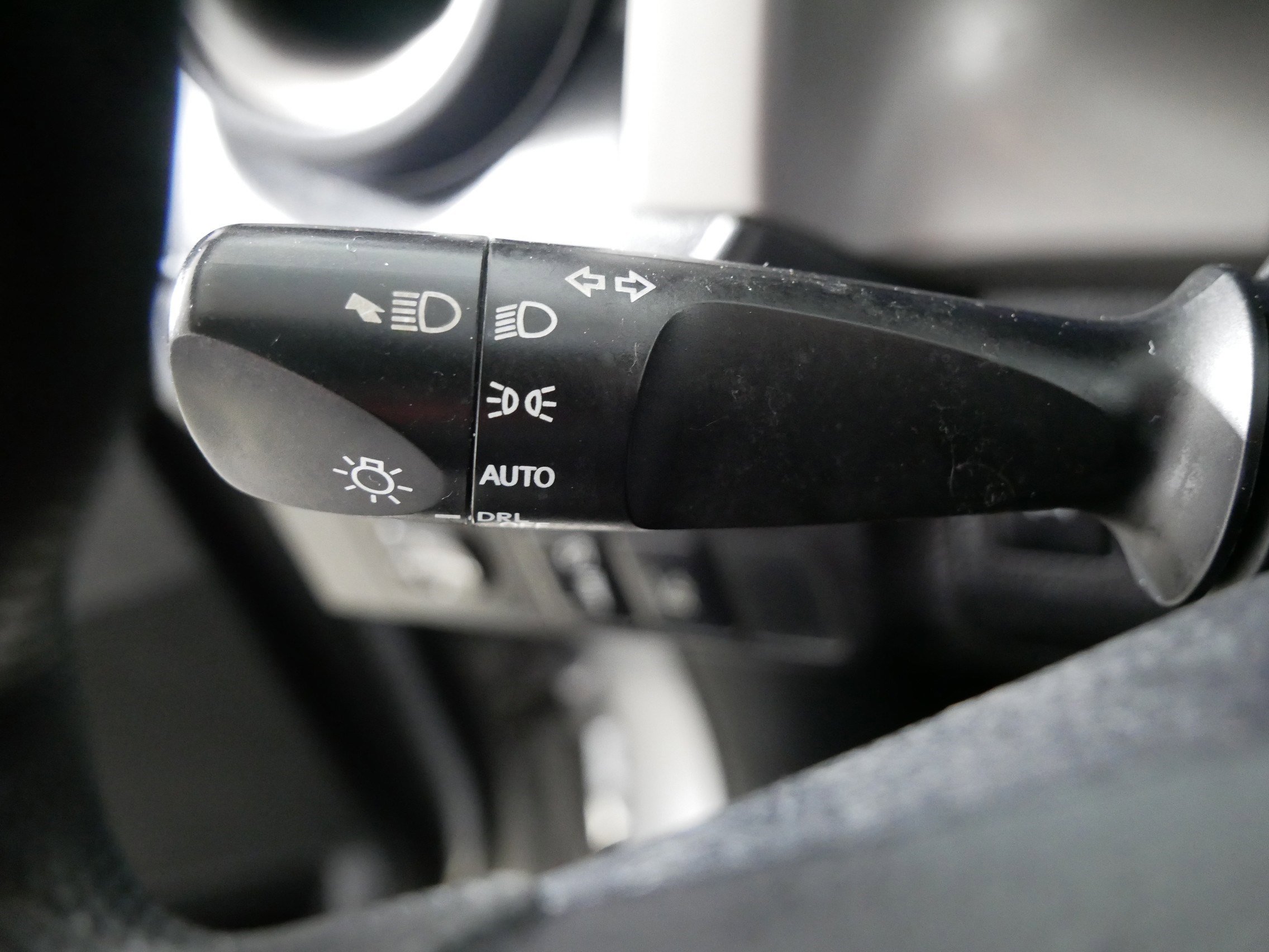 Used 2017 Toyota RAV4 LE w/ All Weather Liner Package AWD/4WD image 31