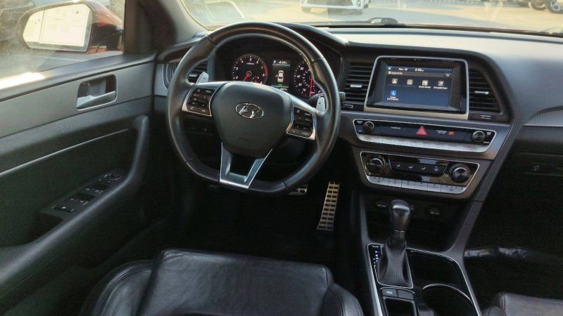 Used 2018 Hyundai Sonata Sport image 18