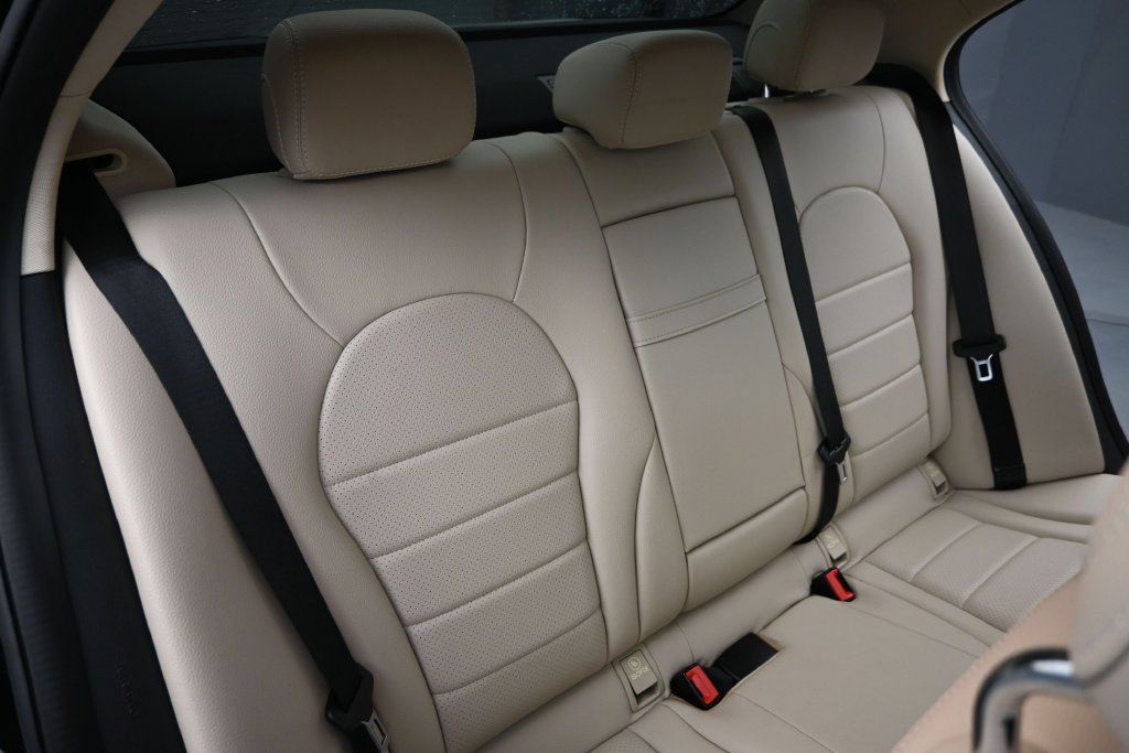 Used 2019 Mercedes-Benz C 300 Sedan image 27