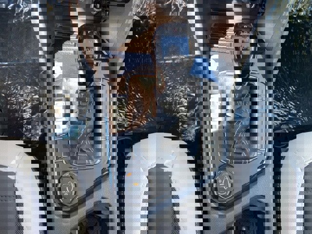 New 2025 Volkswagen Taos SE image 38