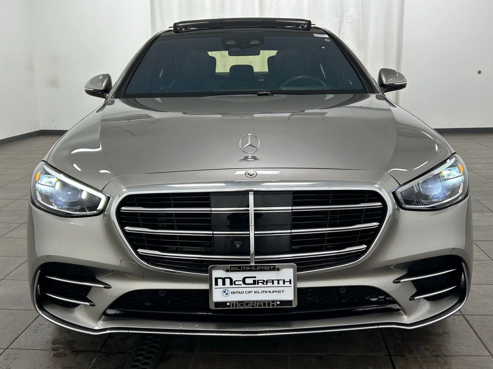 Used 2022 Mercedes-Benz S 580 4MATIC Sedan w/ AMG Line Package image 7
