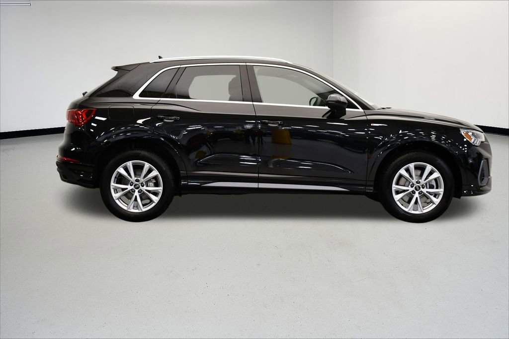 Used 2025 Audi Q3 2.0T Premium w/ Convenience Package image 6