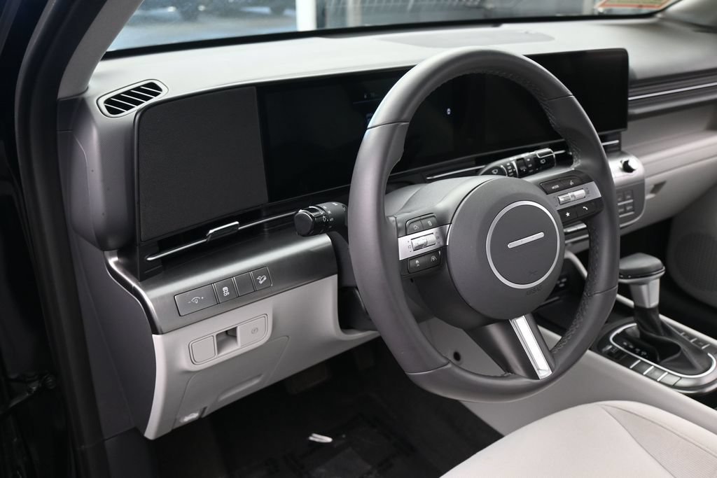 Used 2026 Hyundai Kona SEL Sport FWD image 15