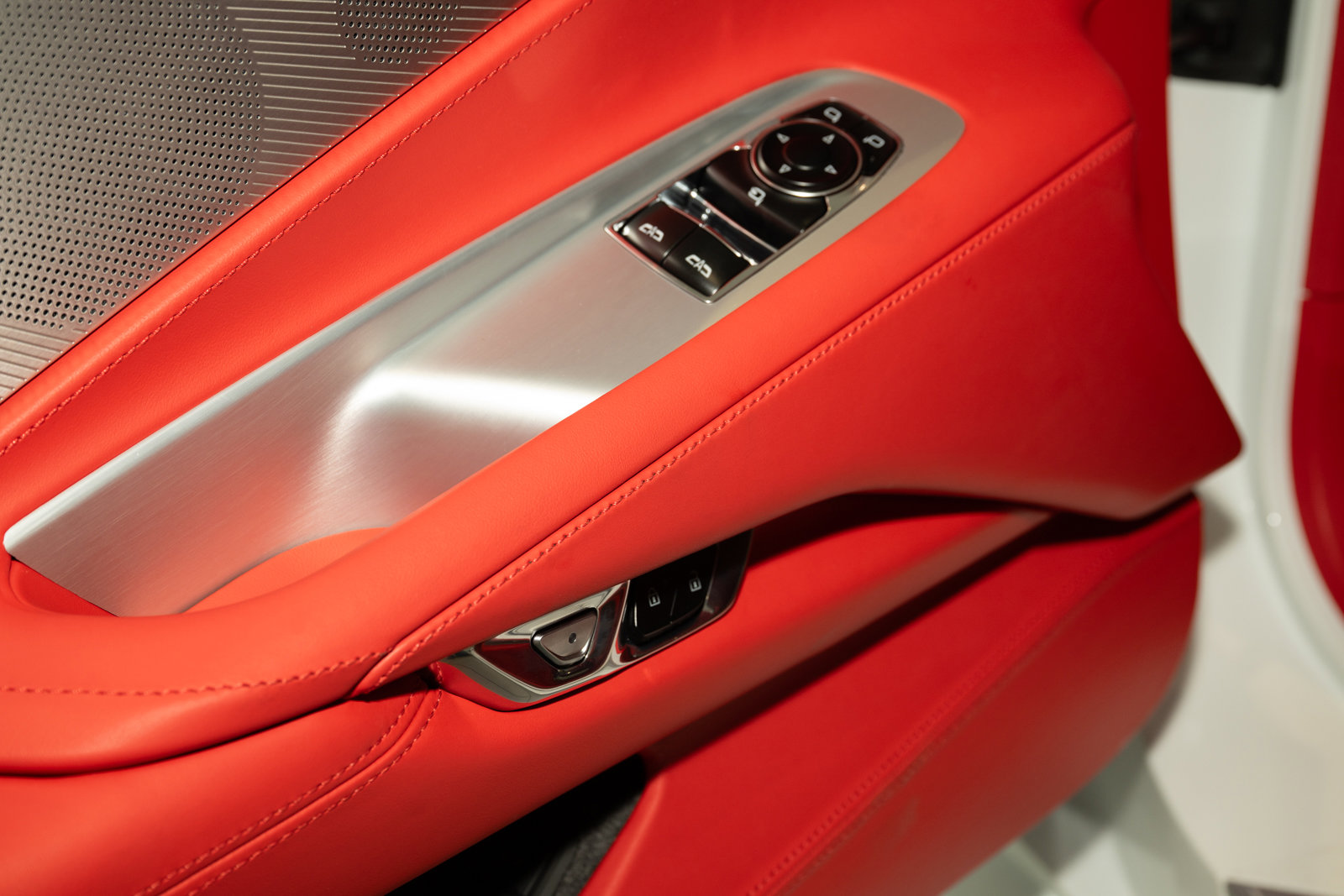 New 2026 Chevrolet Corvette Stingray Premium Cpe w/ Z51 Performance Package image 25