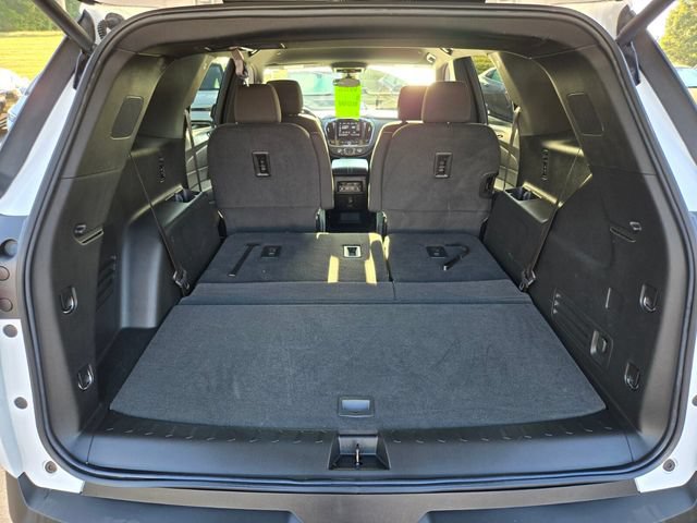 Used 2023 Chevrolet Traverse LT AWD/4WD image 16